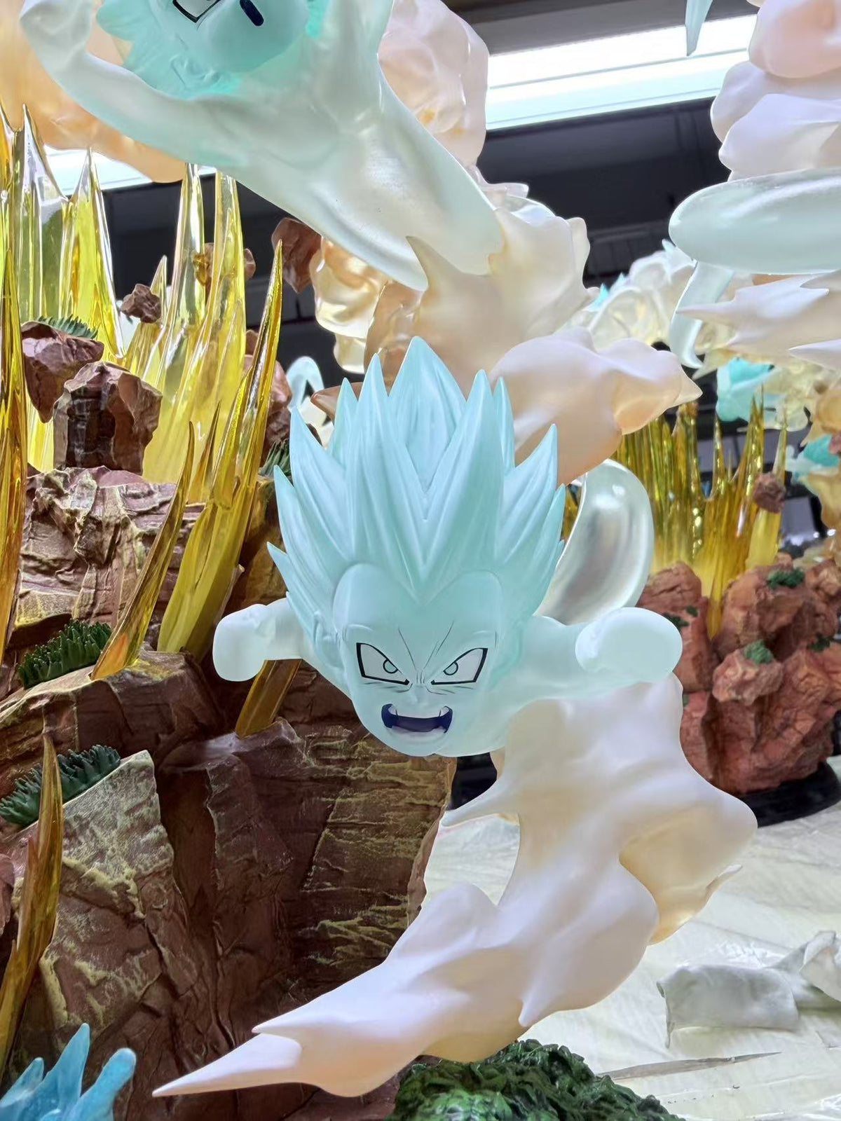 [In Stock] Dragon Ball Z HQS Dioramax Super Saiyan 3 Gotenks LED Resin Statue