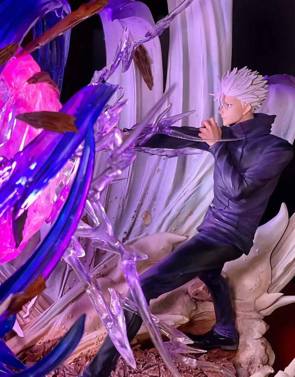 [In Stock] HH Studio Jujutsu Kaisen Gojo Satoru LED Resin Statue